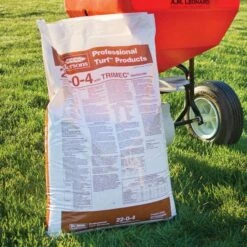 The Andersons 22-0-4 Turf Fertilizer With Trimec Post-Emergent Herbicide, 40 Lb Bag