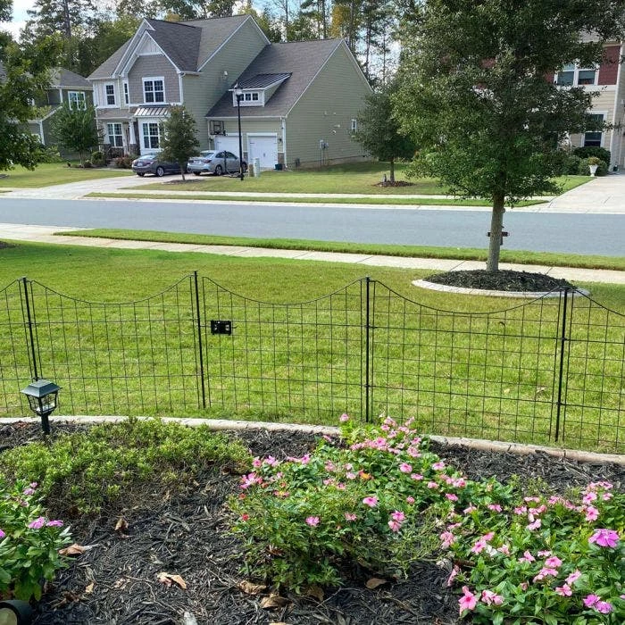 Zippity Black Metal Fence & Gate Kit - 24" Gate With (4) 25" Panels 4 Zippity Black Metal Fence & Gate Kit - 24" Gate With (4) 25" Panels - Image 2